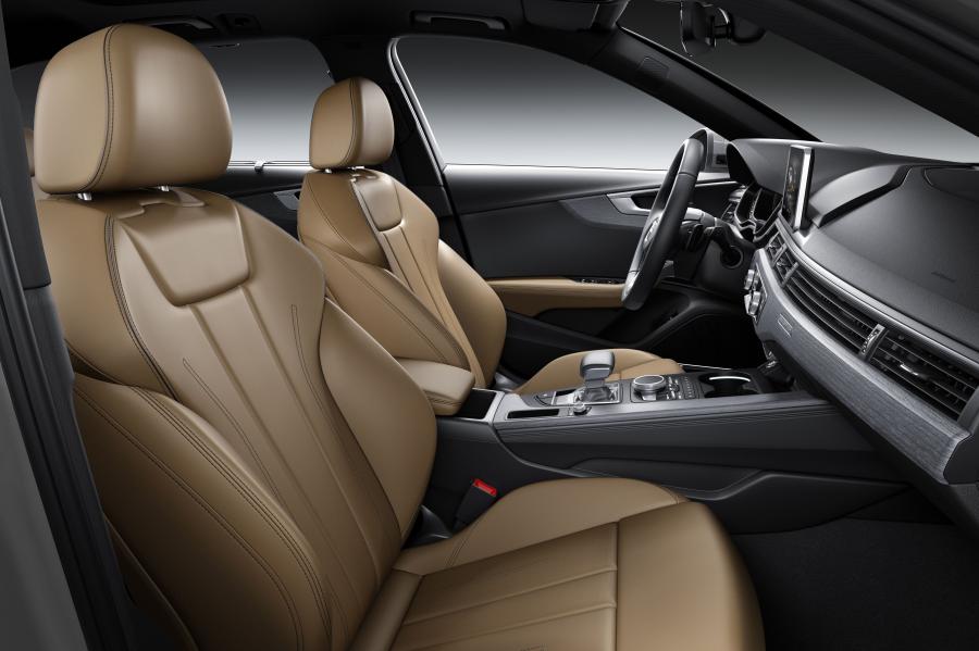 Интерьер Audi A4 Avant S-Line Quattro (B9) 2018 года  (WW) (фото 13 из 18)